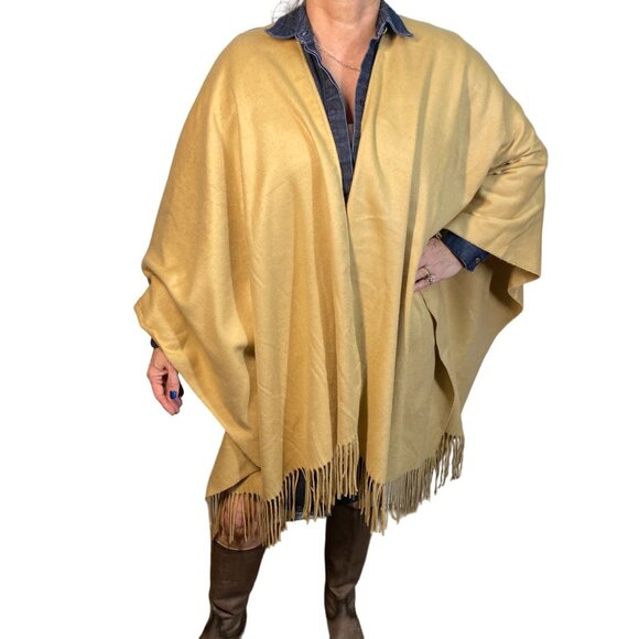 Lord & Taylor beige tan camel Acrylic Fringe Shawl Wrap poncho soft! OS - Picture 3 of 7